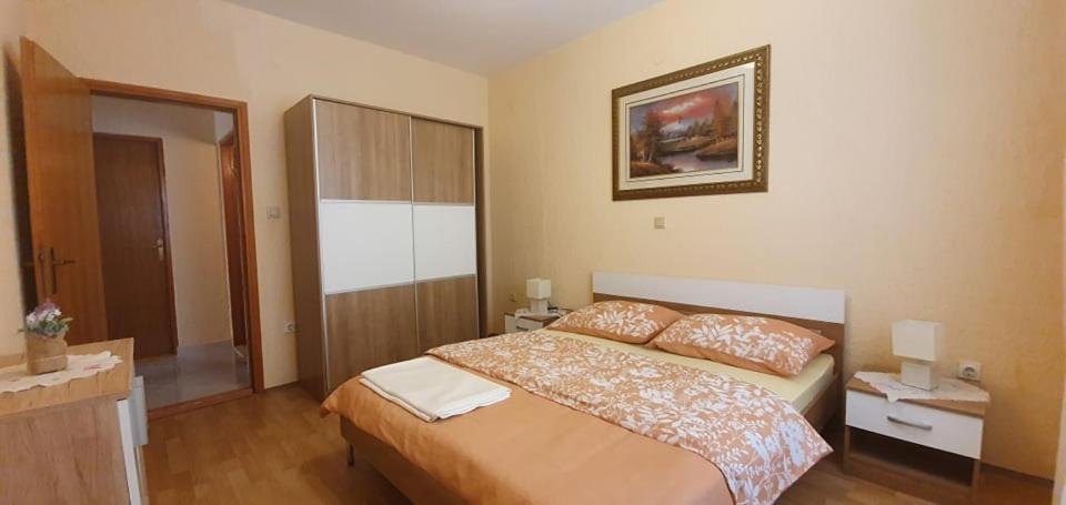Apartments New Charming 센 외부 사진